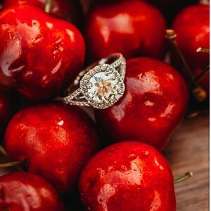 Certified Engagement Ring